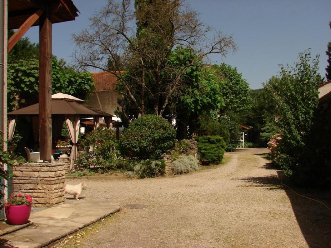 Le Clos Du Jardin Beynost Exterior photo